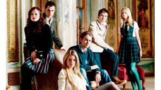 Popular ‘00s teen drama makes its return to Netflix today with all the nostalgia and drama that fans have been waiting for.