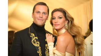 Tom Brady shares emotional song lyrics following announcement of Gisele Bündchen's pregnancy with jiu-jitsu instructor.