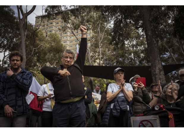 Melbourne tower residents struggle to prevent demolition.
