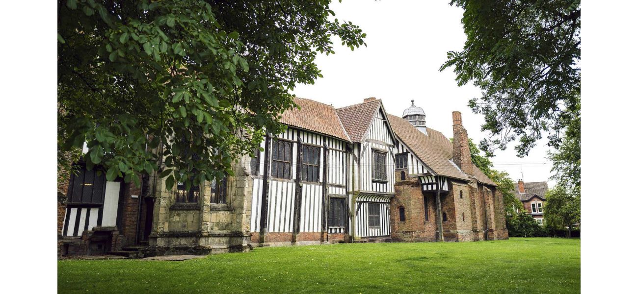 Many witch marks discovered in Tudor house, an amazing find.