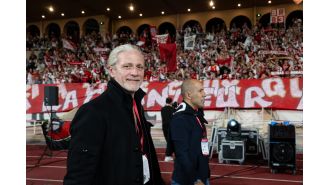 Petit advises Man Utd player to stop talking.