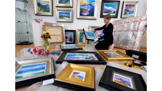 Jolomo reveals source of signature colors at Glasgow exhibition.