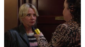 Tina's cruel actions lead to a dangerous discovery that could ruin her son Vinny in Emmerdale.