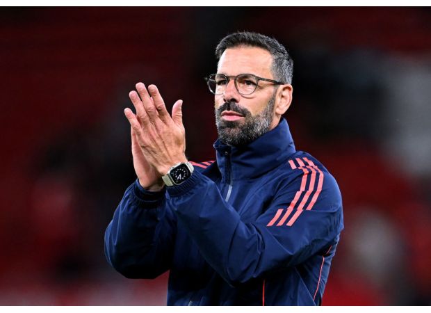 Ruud van Nistelrooy speaks out about Manchester United firing Erik ten Hag.