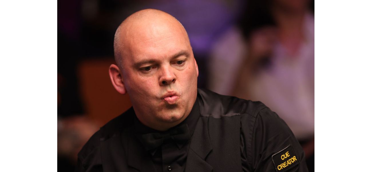 Retired snooker pro gets scolded by famous player for passing gas during Crucible match.