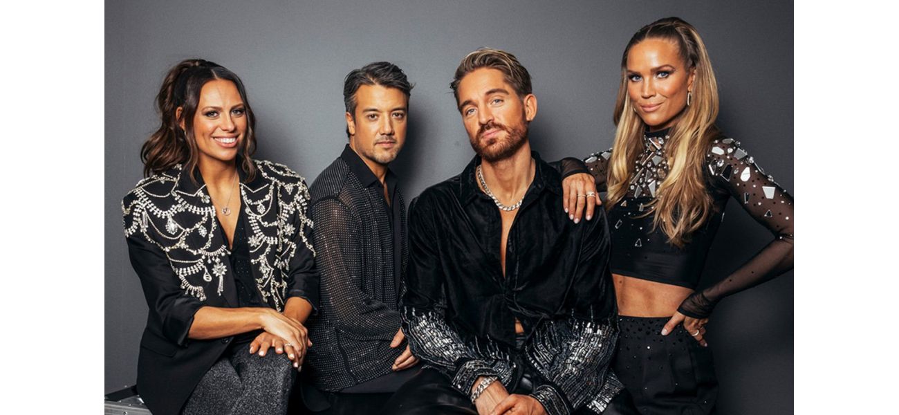 Popular 90s band reunites for UK festival and they look amazing now.