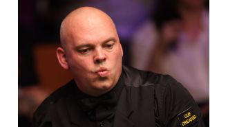 Retired snooker pro gets scolded by famous player for passing gas during Crucible match.