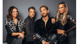 Popular 90s band reunites for UK festival and they look amazing now.