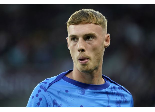 Cole Palmer, a player for Chelsea, says that a Liverpool defender is the hardest opponent he has faced.