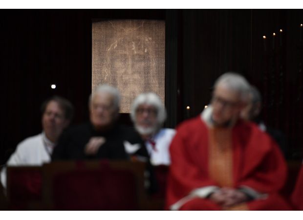 Surprising new information uncovered about the Shroud of Turin enigma.