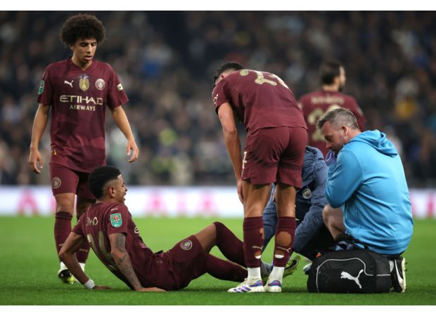 Savinho and Manuel Akanji injured, adding to Man City's mounting concerns.