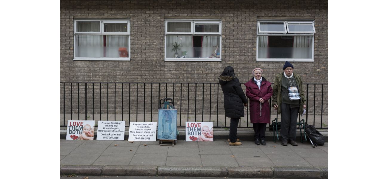 What are the details of the new buffer zones preventing protests outside abortion clinics?
