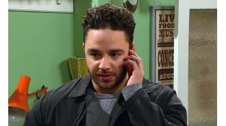 36-year-old Emmerdale actor seeks assistance for severe pain and expresses inability to continue dealing with it.