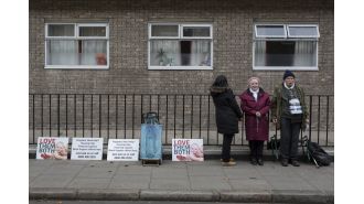 What are the details of the new buffer zones preventing protests outside abortion clinics?