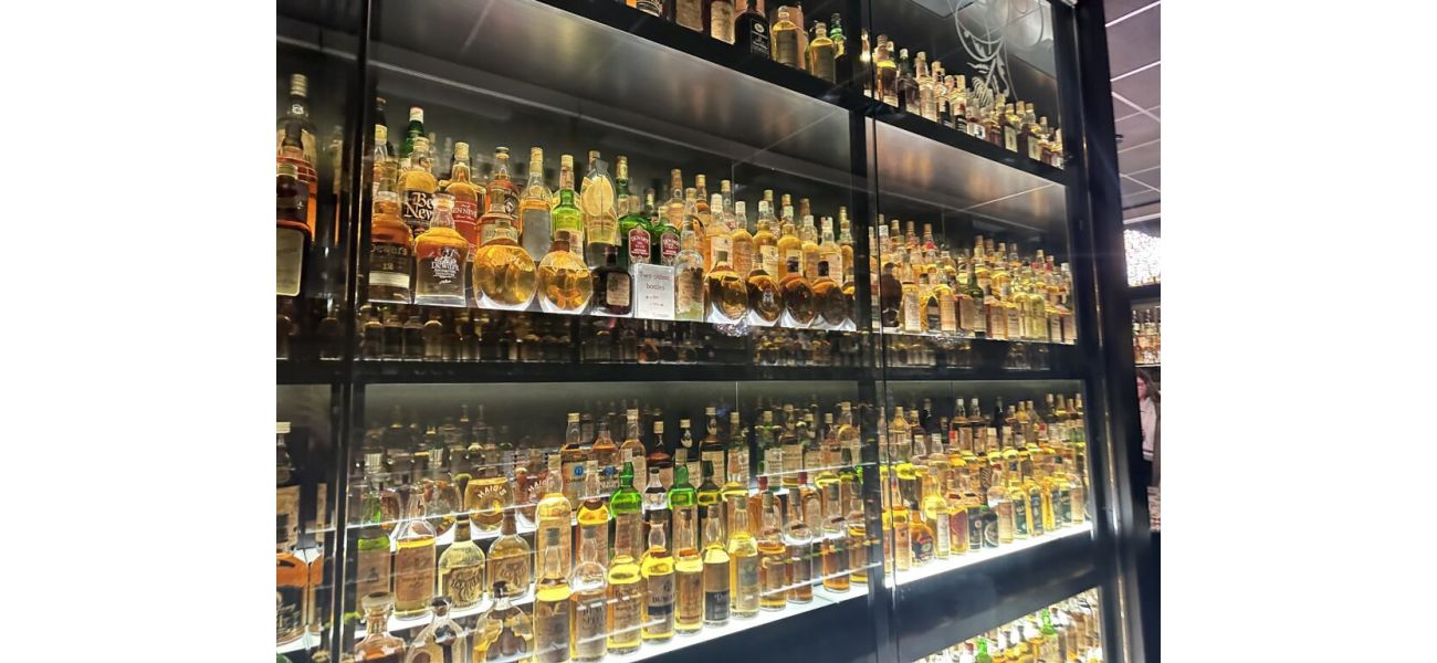 A positive review of the Scotch Whisky Experience in Edinburgh.