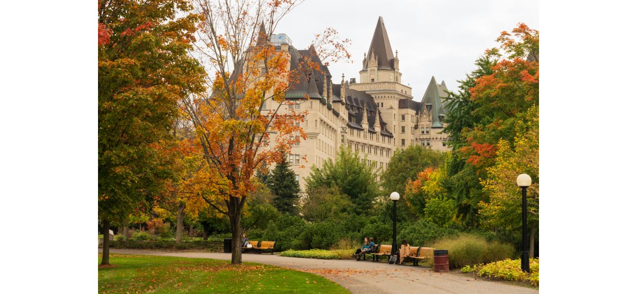 Scared of ghosts, stayed in Ottawa's most haunted hotel.