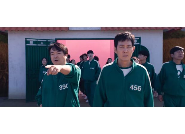 Netflix fans get excited for Squid Game season 2 after seeing intense trailer, declaring Boxing Day plans taken care of.