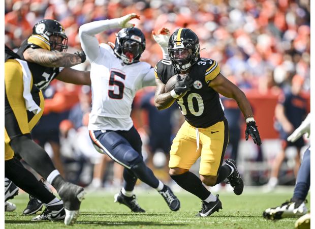 Broncos linebacker Baron Browning addresses rumors about being traded before the deadline, expressing his love for the team.