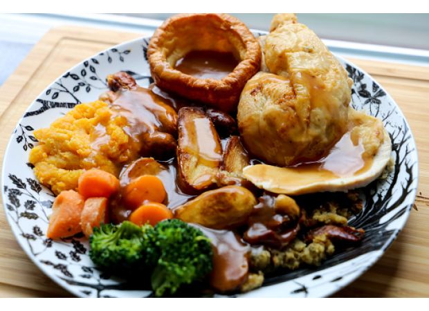 List of pubs giving free Sunday meals to families with a 4-word code for redemption.