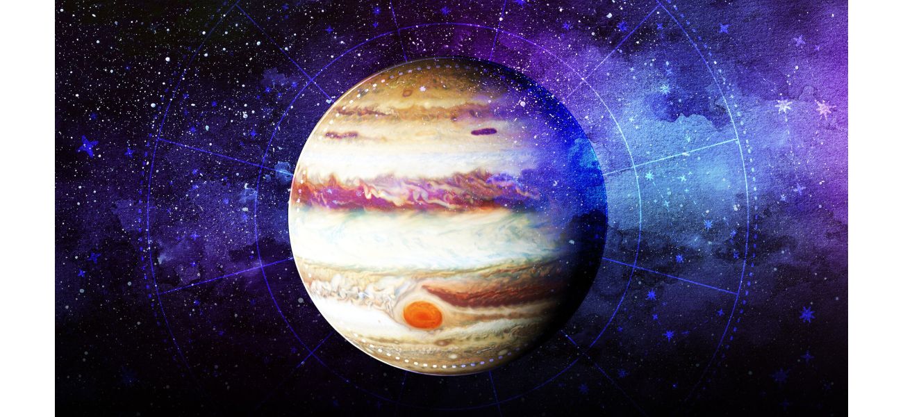 Jupiter brings an early start to party season for Leo with a tarot horoscope forecast based on your star sign.