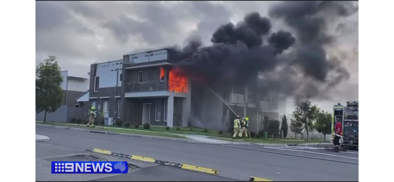 Possible paraphrase: 
A familiar household object may have caused a fire that completely destroyed a couple's home.