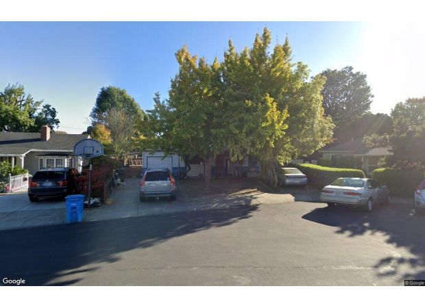 Palo Alto home sells for $2.6 million.