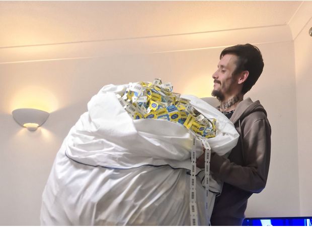 Dad racks up 30,000 tickets in 3 days at Butlin's playing one arcade game.