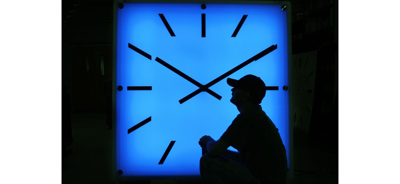 Don't forget to turn your clocks back an hour on Sunday when daylight saving time ends.