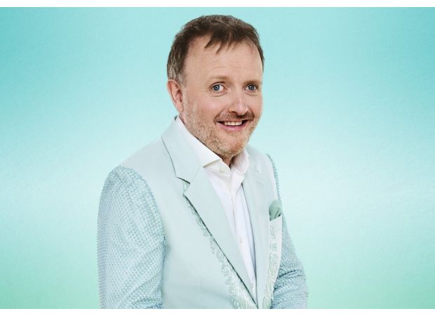 A popular celebrity joining the show could lead to comedian Chris McCausland winning Strictly.