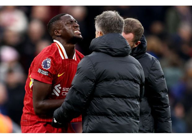Coach Slot discusses Konate's injury after Liverpool's victory against Brighton.