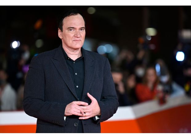 Tarantino criticizes popular movie series, saying he has no interest in watching the same story over again.