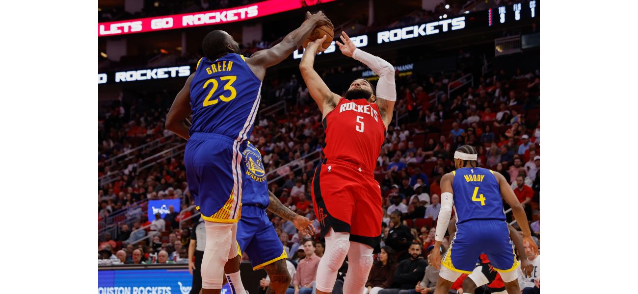 The Warriors almost lost their huge lead, but managed to win against the Rockets in overtime.