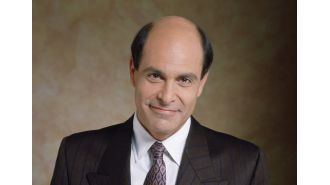 Actor Alan Rachins, known for his role in LA Law, passes away at 82 due to heart failure.