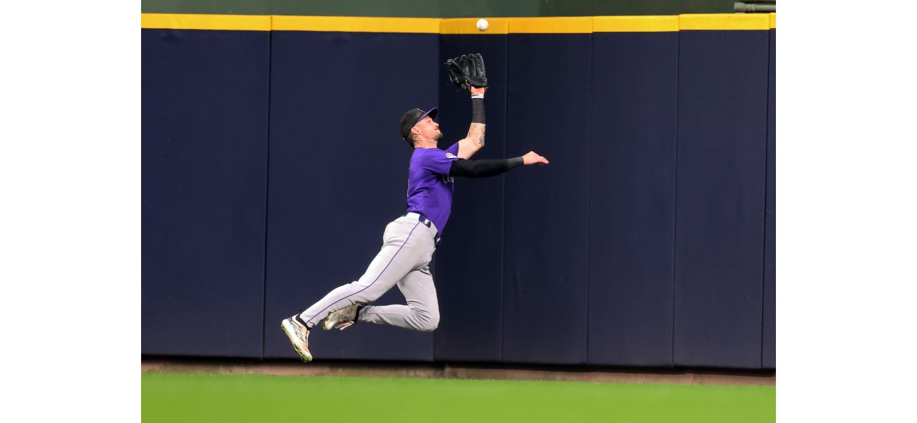 Brenton Doyle of the Rockies named NL Gold Glove winner for second time as center fielder.