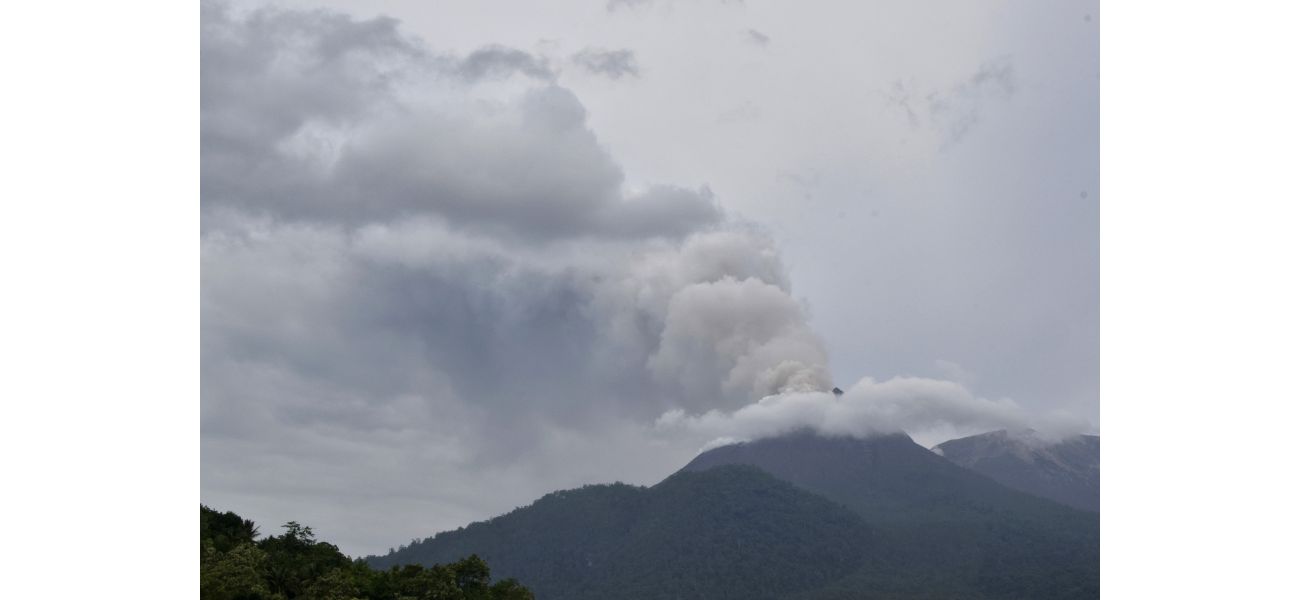 Six people died following a volcanic explosion on a secluded Indonesian island.