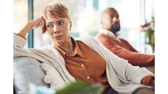Expert shares warning signs for troubled marriages, including six key indicators to watch out for.