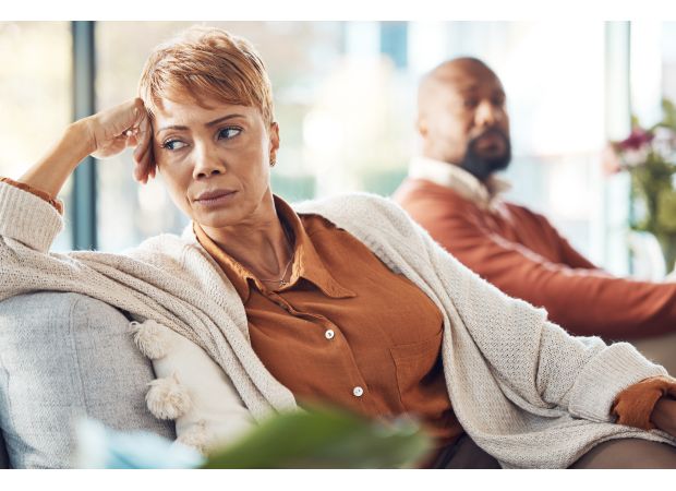 Expert shares warning signs for troubled marriages, including six key indicators to watch out for.