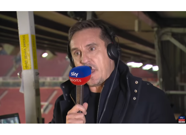Gary Neville criticizes two Manchester United players following their draw against Chelsea.