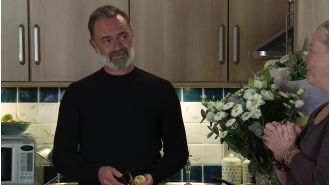 TV star from Coronation Street is heartbroken after thieves steal her late husband's ashes.