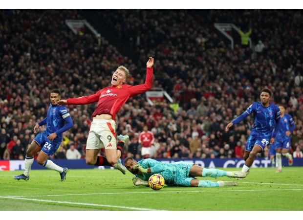 Enzo Maresca decides fate of £20m Chelsea star after mistake against Man United.