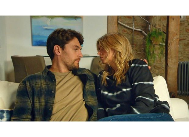 Emmerdale couple stronger than ever as they stand up to troublesome ex.