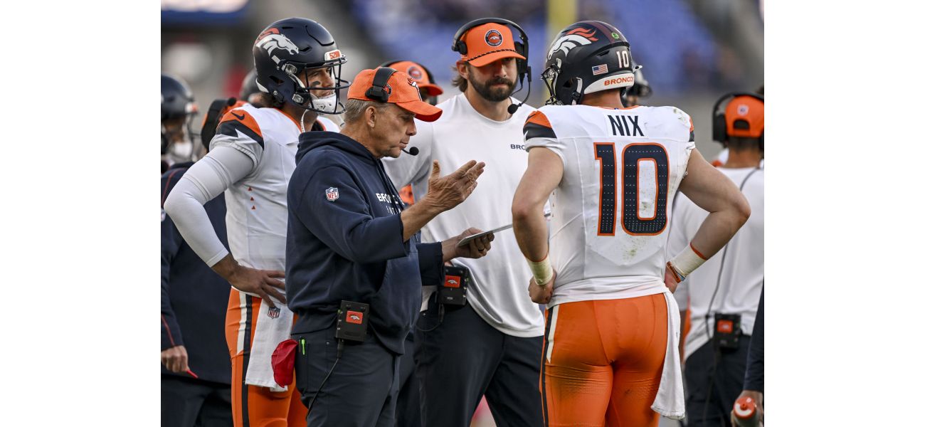 Broncos maintain current roster, emphasizing long-term rebuilding efforts at trade deadline.