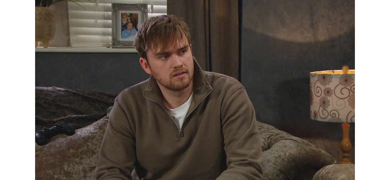 Tom threatens an Emmerdale veteran and his threat is met with shock.