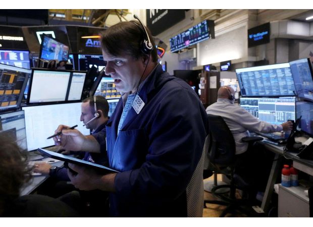 US markets and cryptocurrency react positively to incoming election results with stock futures and bitcoin seeing an increase, along with a strengthening US dollar.