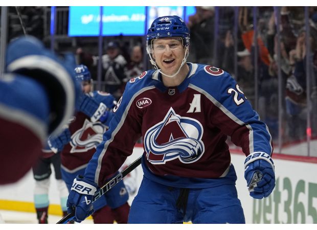 Nathan MacKinnon helped Avalanche end losing streak, but teammate Cale Makar got injured against Kraken.