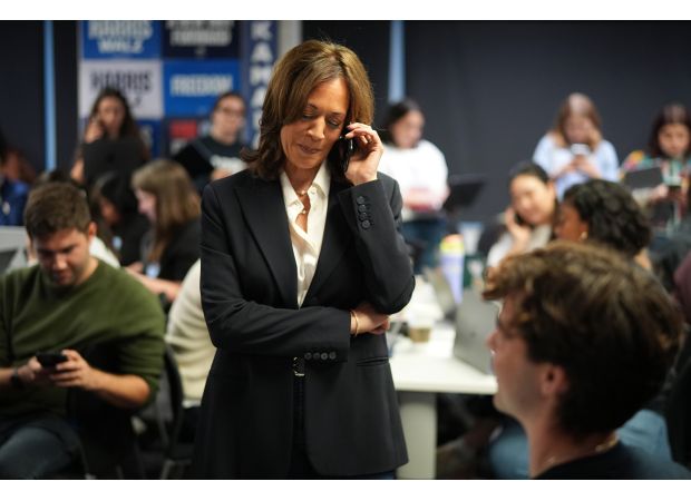Kamala HQ is filled with a mood of tiredness, sadness, and a subtle sense of rebellion.