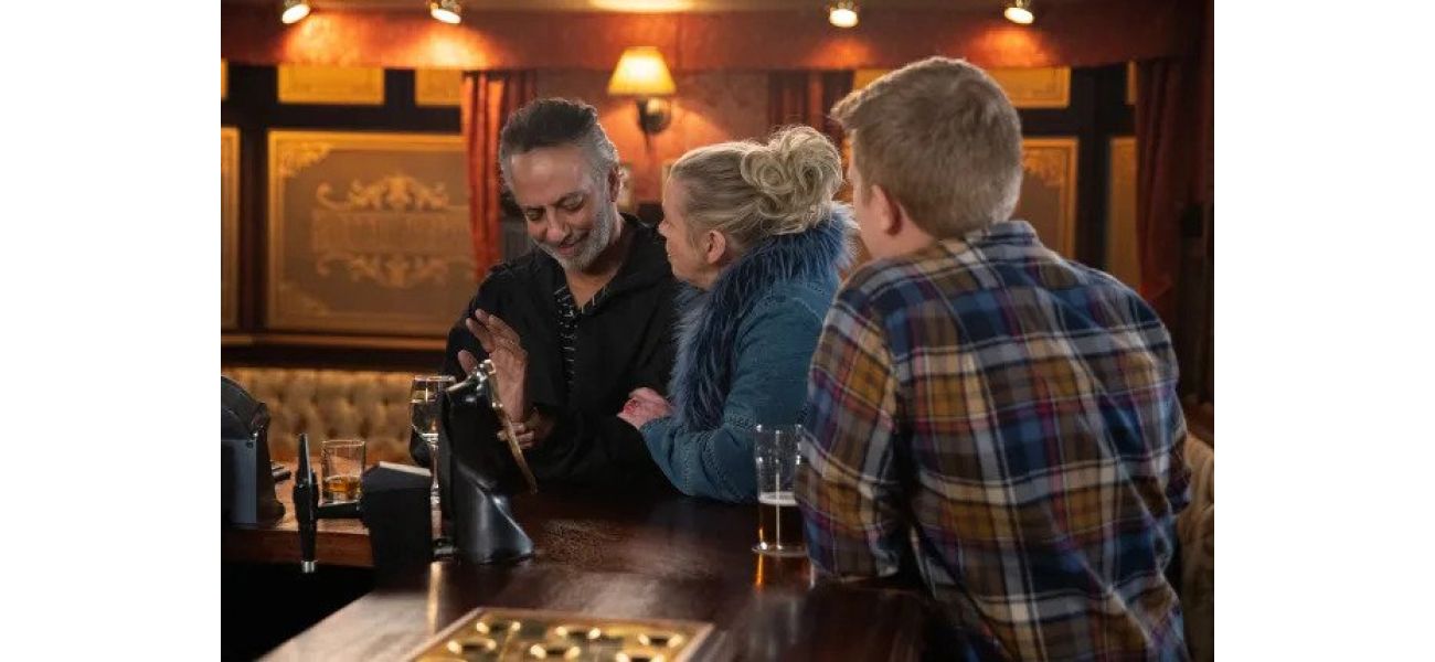 A couple from Coronation Street gets back together, while another one is officially over.