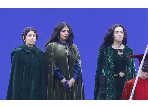 Famous singer's appearance drastically different while filming first movie.