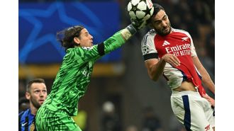 Arsenal coach Arteta angry about player being hit in head during match against Inter.