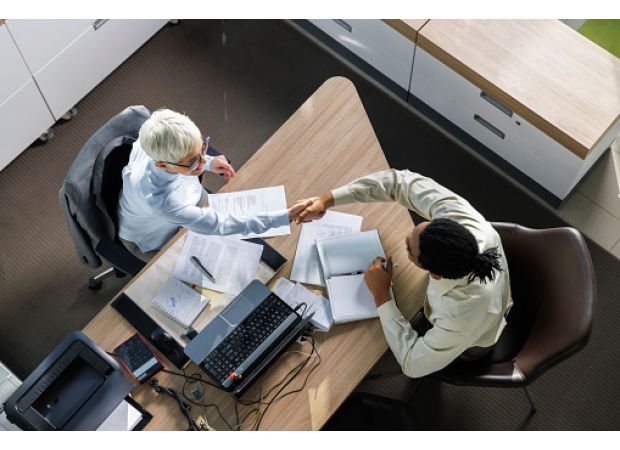 Tips for success in the first 90 days of a new job.